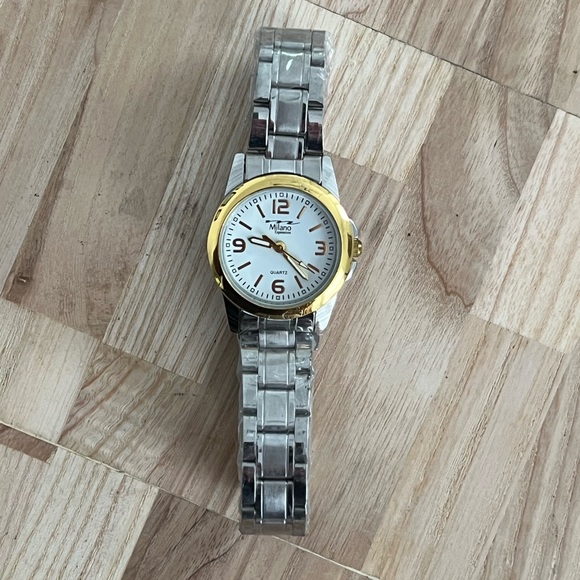 Milano Expressions Ladies Watch Stainless Bracelet White Dial Gold Tone Hands - Picture 5 of 11